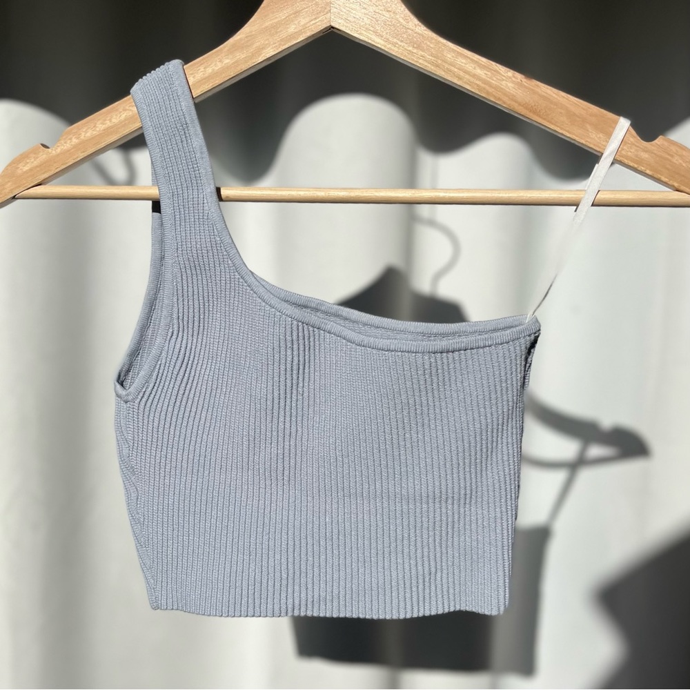 Babaton Sculpt Knit One-Shoulder Cropped Tank